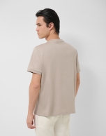 Short-sleeved mink T-shirt with chest logo