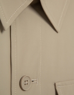 Sobrecamisa separate t&eacute;cnica color beige