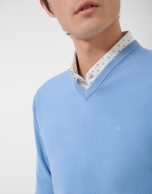 Jersey cuello pico high twist celeste