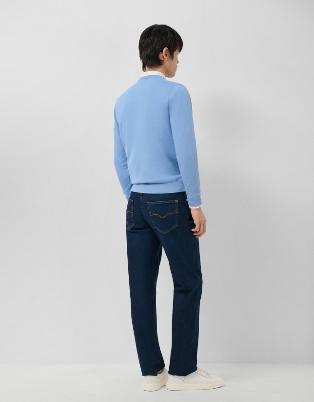 Light blue high twist V-neck jumper