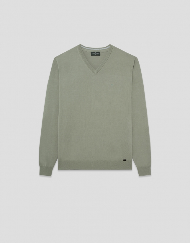 Light khaki high twist V-neck jumper