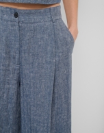 Pantal&oacute;n ancho con pinzas lino azul