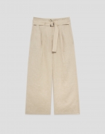 Pantal&oacute;n fluido tonos beige claro con cintur&oacute;n