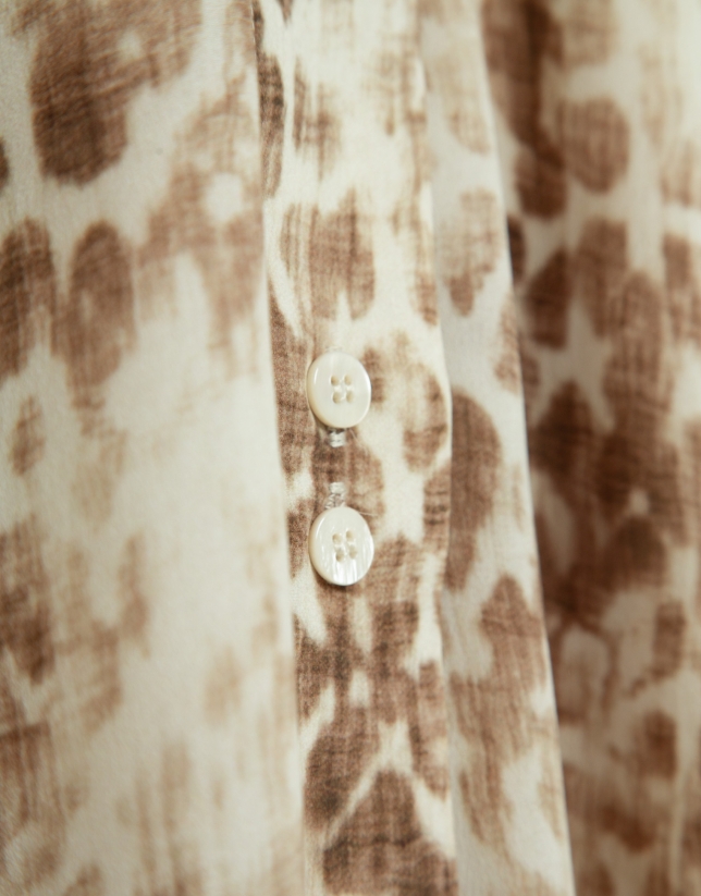 Camel-coloured printed shirt dress