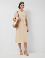 Vestido midi manga tres cuartos beige