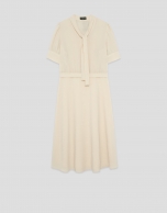 Vestido midi manga tres cuartos beige