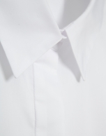 Oversized white shirt with raglan sleeves