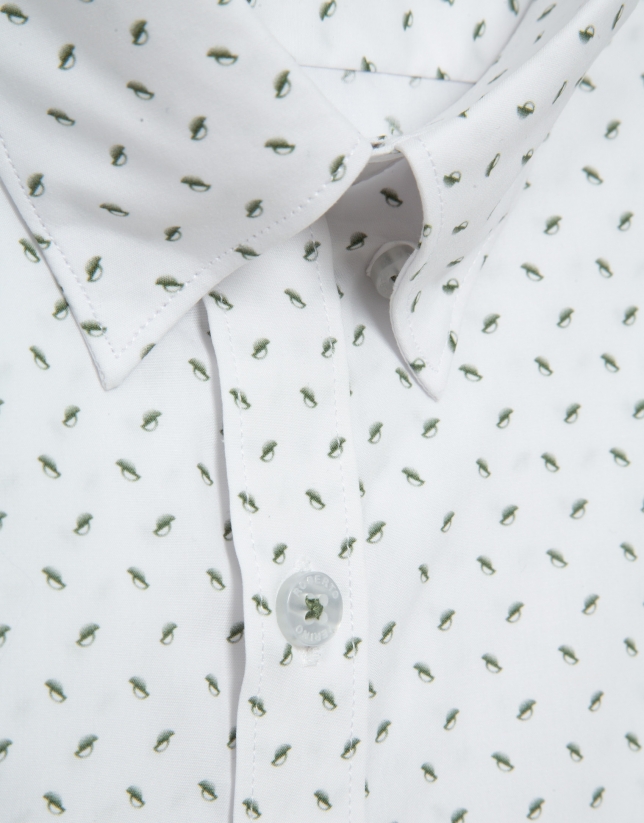 Camisa sport regular estampado geom&eacute;trico caqui