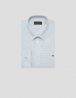 Camisa sport regular fit estampado geom&eacute;trico flores verdes