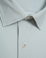 Regular fit casual shirt with light khaki geometric print