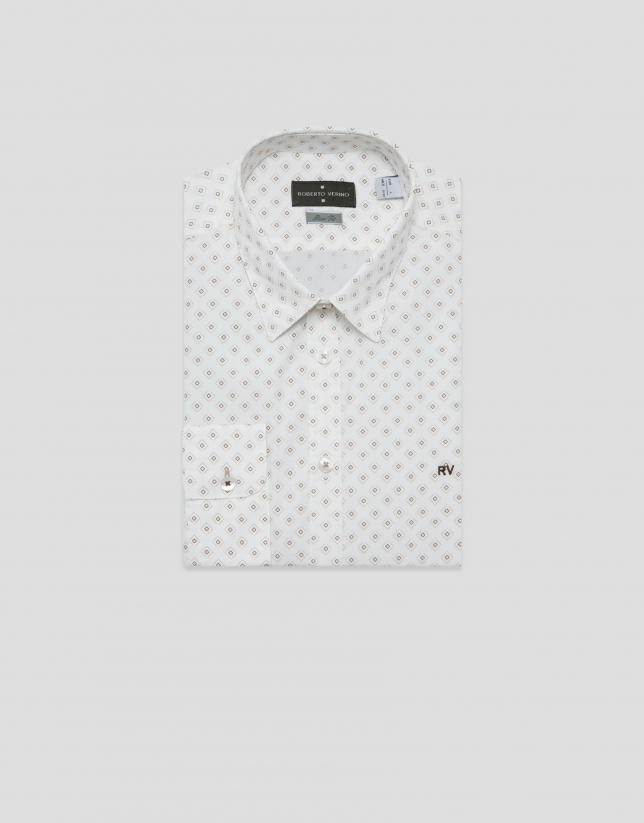 Slim-fit white shirt with brown geometric print