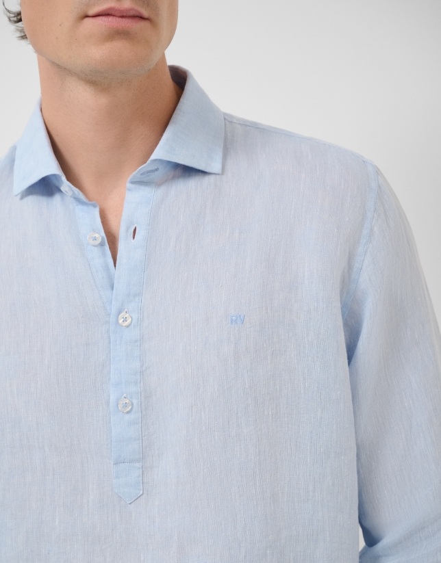Camisa sport regular tipo polo lino celeste