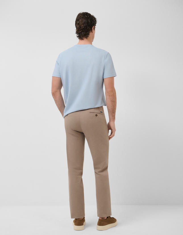 Light blue short-sleeved piqu&eacute; T-shirt