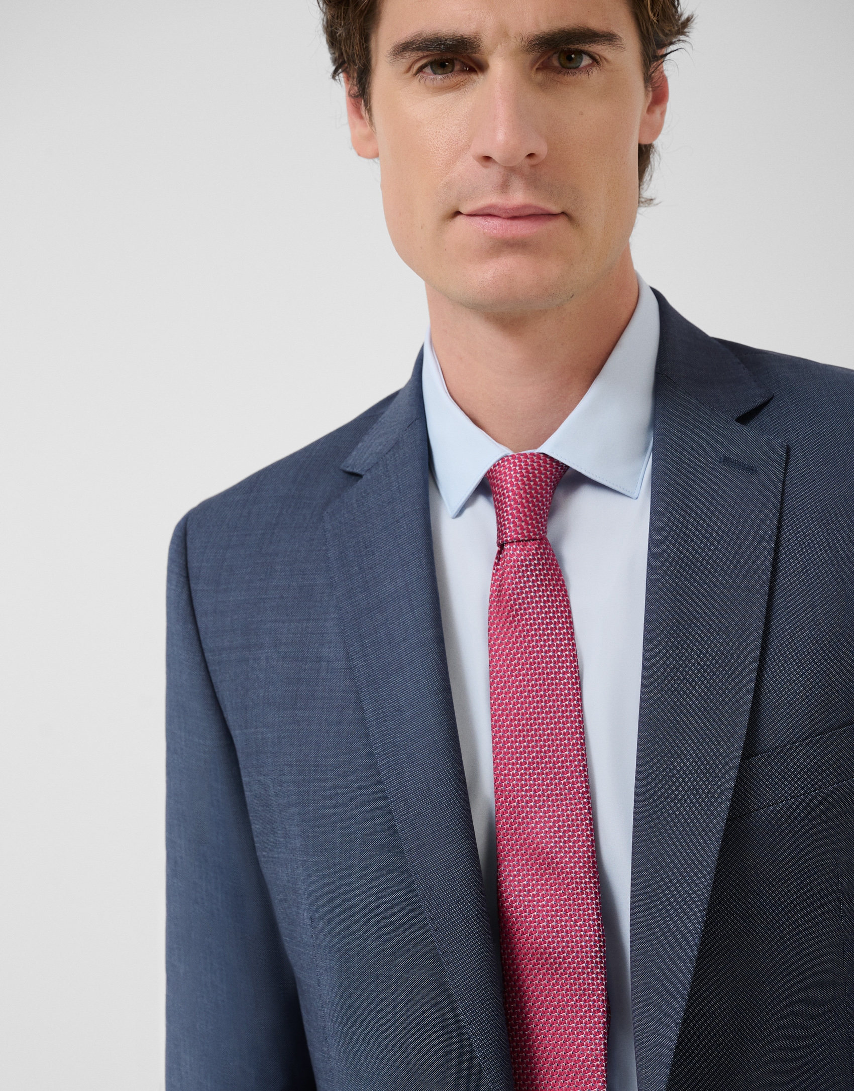 Slim fit half canvas suit in navy blue faux plain