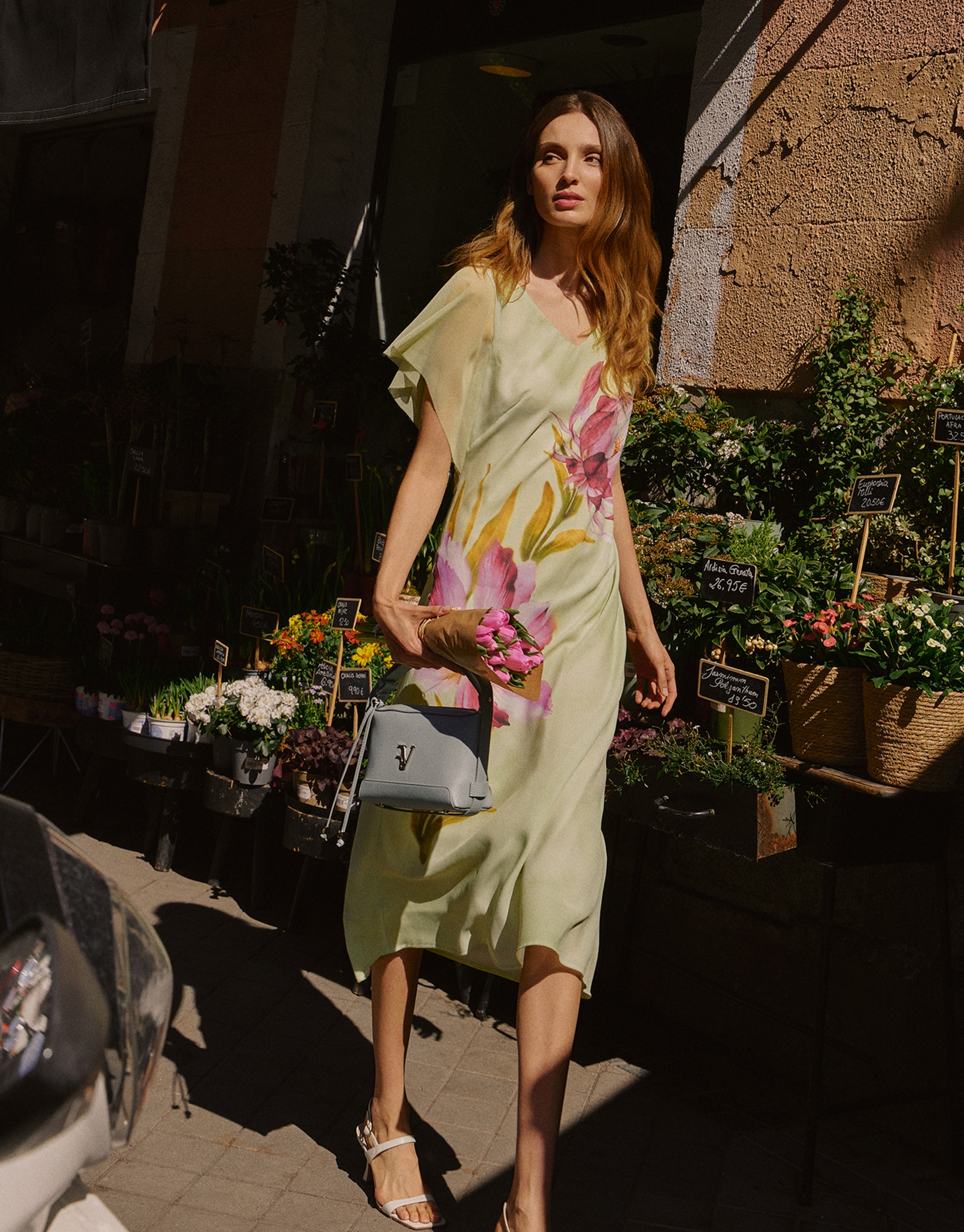 Green crepe flared midi dress with flower