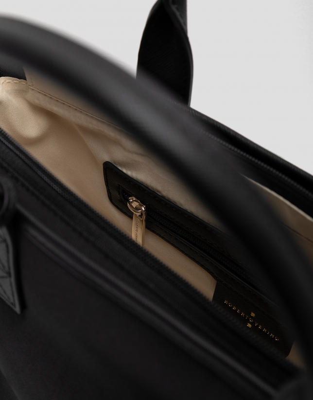 Dafne Midi black leather handbag